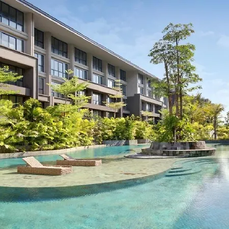 Esco Luxe Benoa