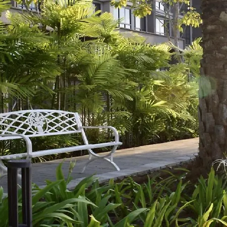 Esco Luxe Benoa